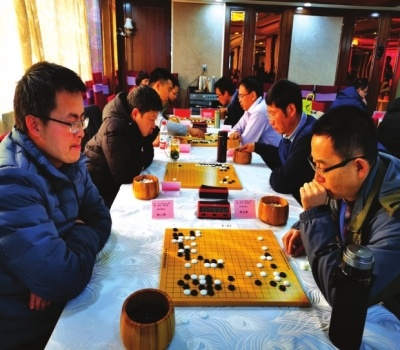 单位围棋比赛精彩纷呈，胜负悬念引人入胜-第2张图片-www.211178.com_果博福布斯